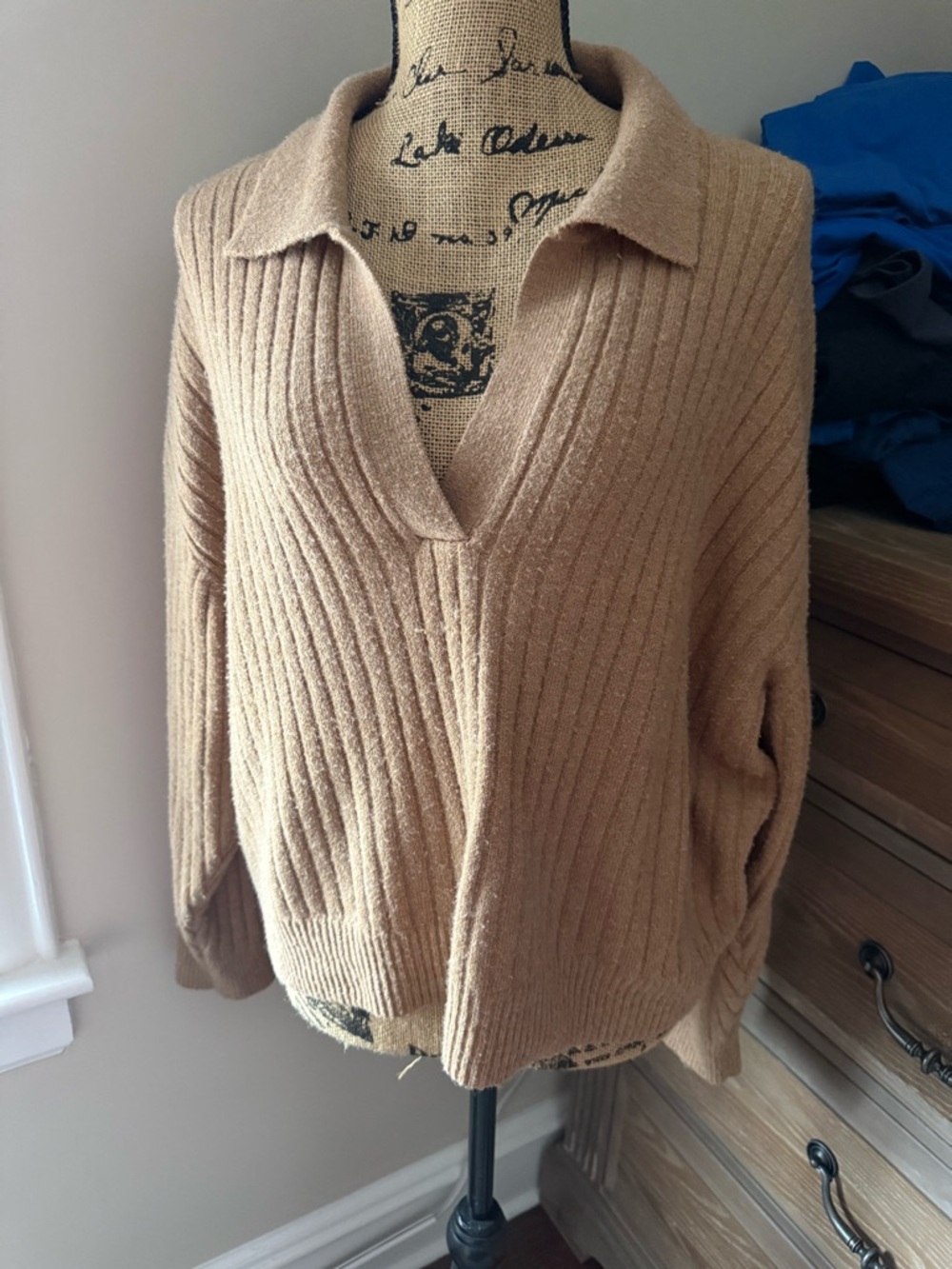 French Connection Ribbed V-Neck Collared Sweater in Camel
